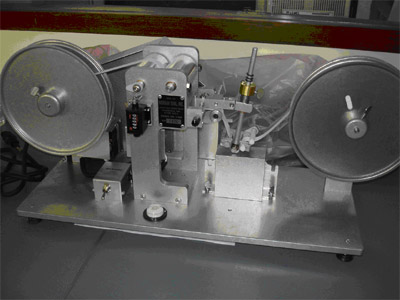 RCA试验机